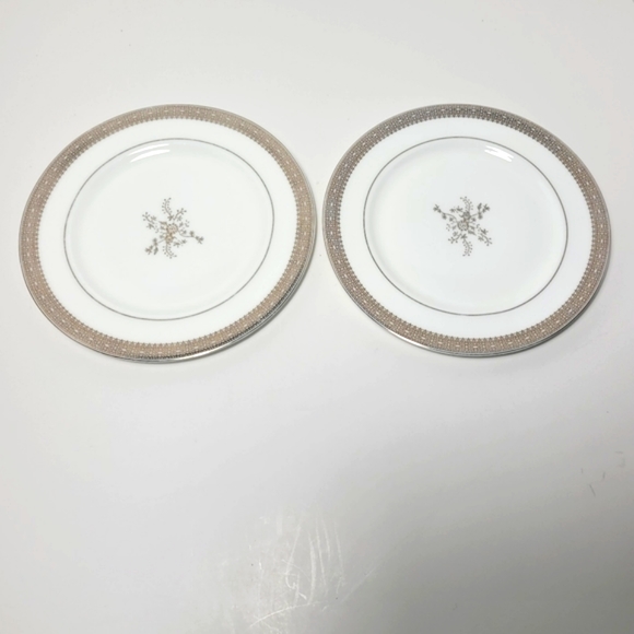 Wedgewood Bone China Vera Wang Vera Lace Appetizer Snack Plate 7" Set of 2 shown - Picture 8 of 8